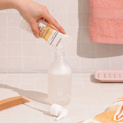 Shampoing rechargeable en poudre à diluer pour cheveux secs